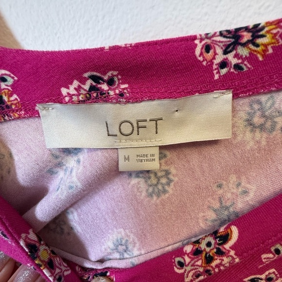 LOFT Ann Taylor Pink Floral Flutter Sleeve V-Neck Dress Women’s Size Medium - Picture 7 of 8